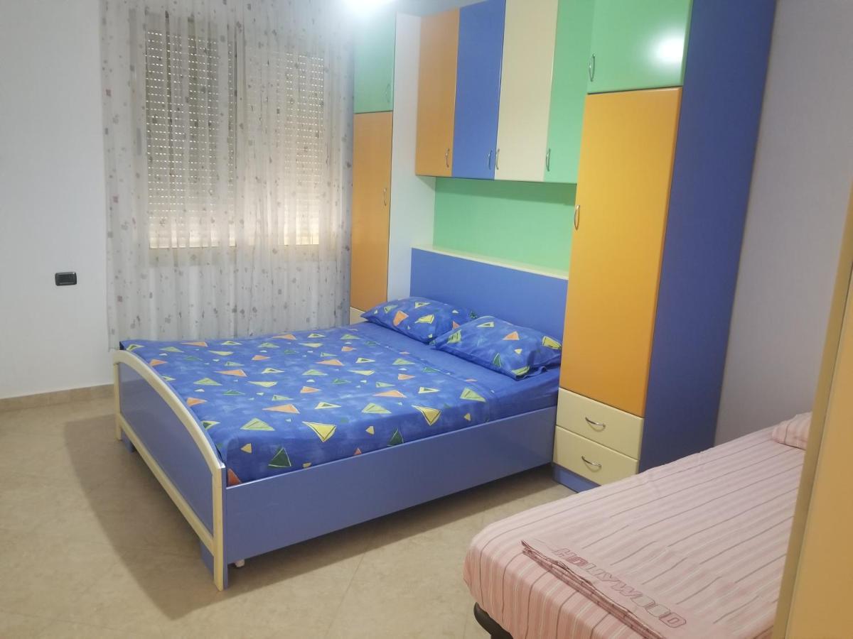 Dea Apartment Durrës Buitenkant foto