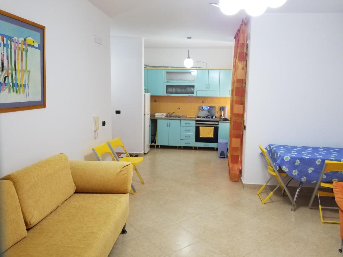 Dea Apartment Durrës Buitenkant foto