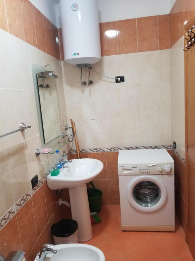 Dea Apartment Durrës Buitenkant foto